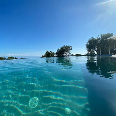 The Infinity 180 Luxury Apartament *