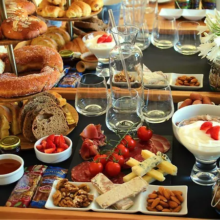 The Infinity 180 Luxury Milia