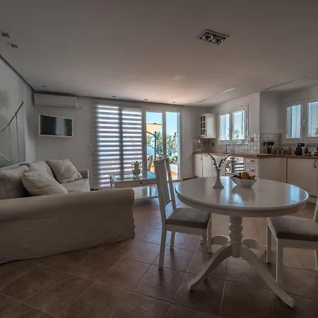 The Infinity 180 Luxury Apartament