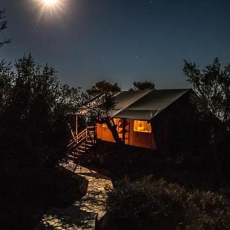 The Infinity 180 Luxury