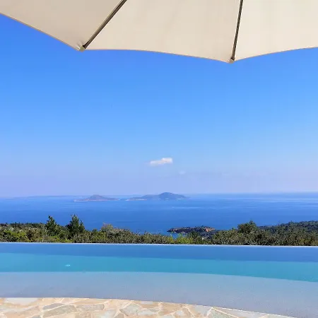 The Infinity 180 Luxury Apartament *