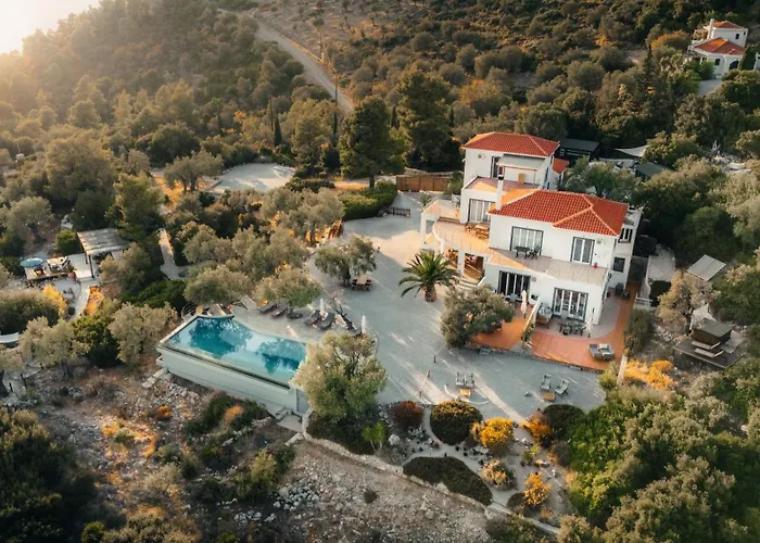 The Infinity 180 Luxury *