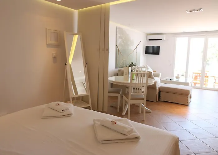 The Infinity 180 Luxury *