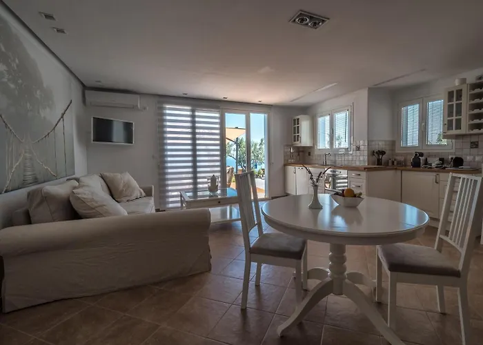 The Infinity 180 Luxury Апартаменты