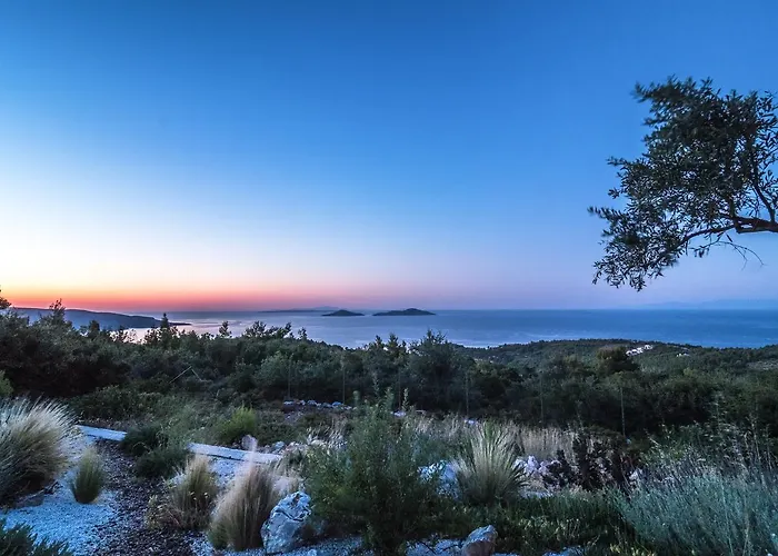 Апартаменты The Infinity 180 Luxury