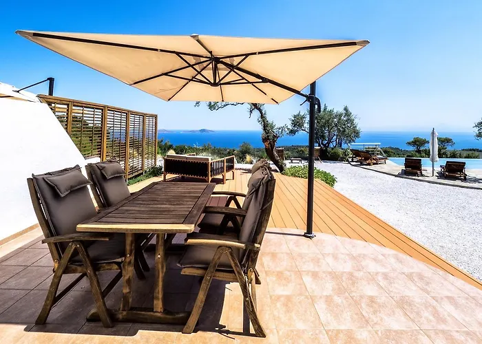 The Infinity 180 Luxury Милия